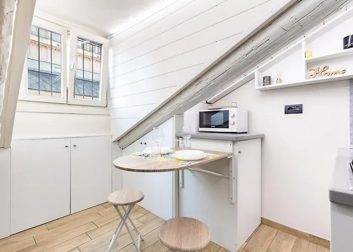 Apartament Cozy Loft At The Mole Turyn