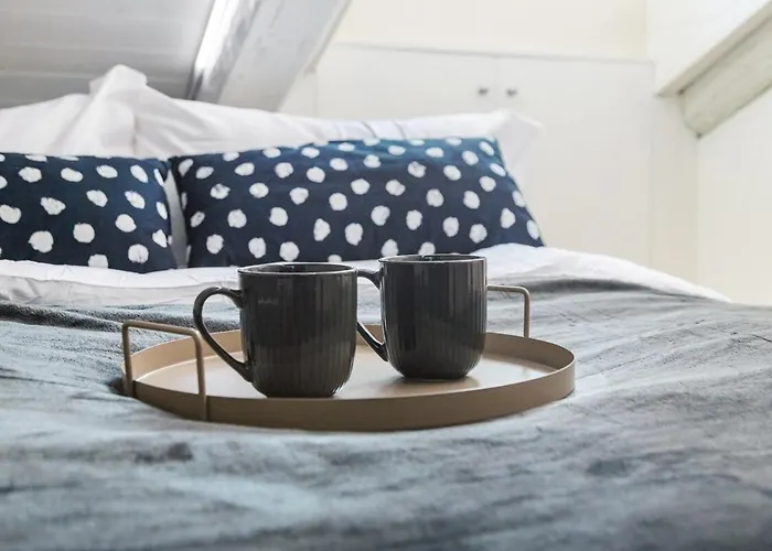 Cozy Loft At The Mole アパート