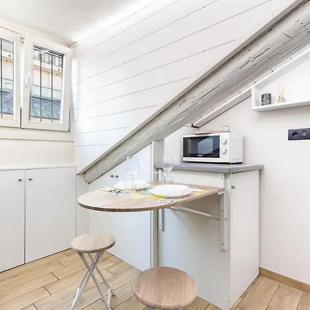 Apartment Cozy Loft At The Mole Turin